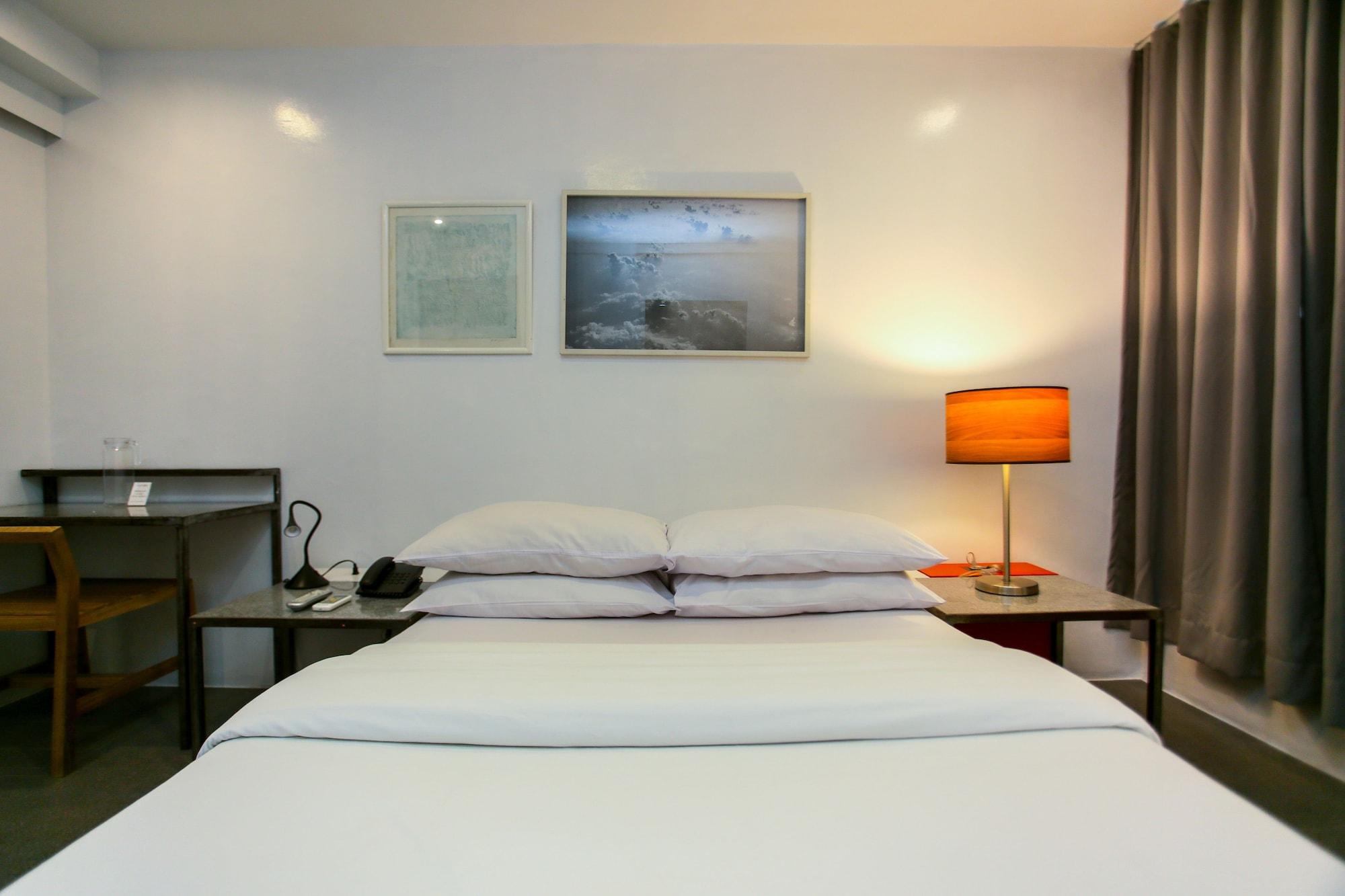 Hotel Durban Makati City Buitenkant foto