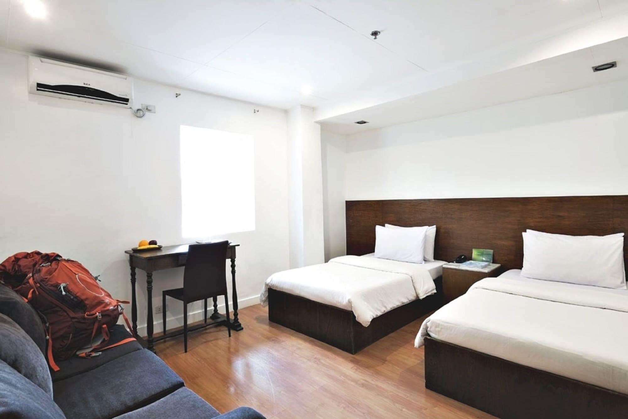 Hotel Durban Makati City Buitenkant foto