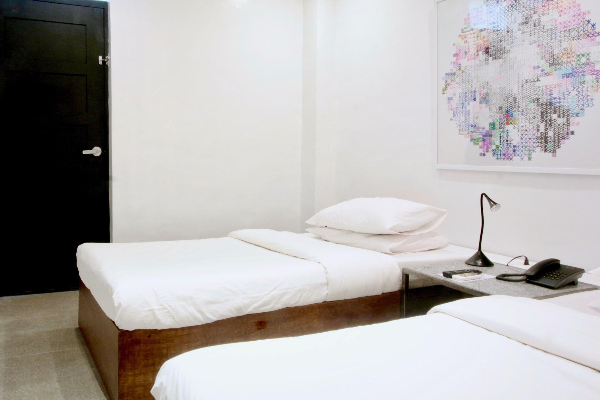 Hotel Durban Makati City Buitenkant foto