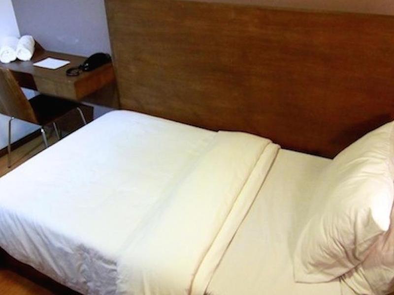 Hotel Durban Makati City Buitenkant foto